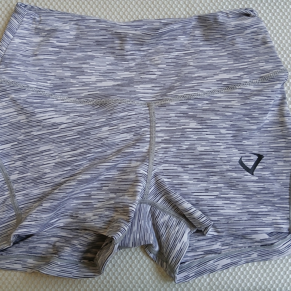 Women's Gray Patterned Shorts
